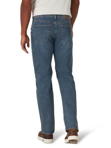 Wrangler mens Wrangler Authentics Men's Classic 5-Pocket Regular Fit Flex Jean Jeans