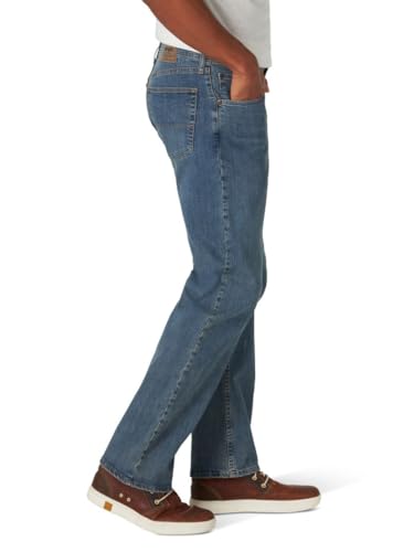 Wrangler mens Wrangler Authentics Men's Classic 5-Pocket Regular Fit Flex Jean Jeans