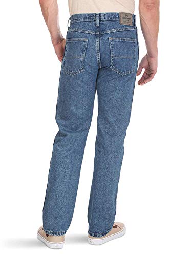 Wrangler mens Wrangler Authentics Men's Classic 5-Pocket Regular Fit Flex Jean Jeans