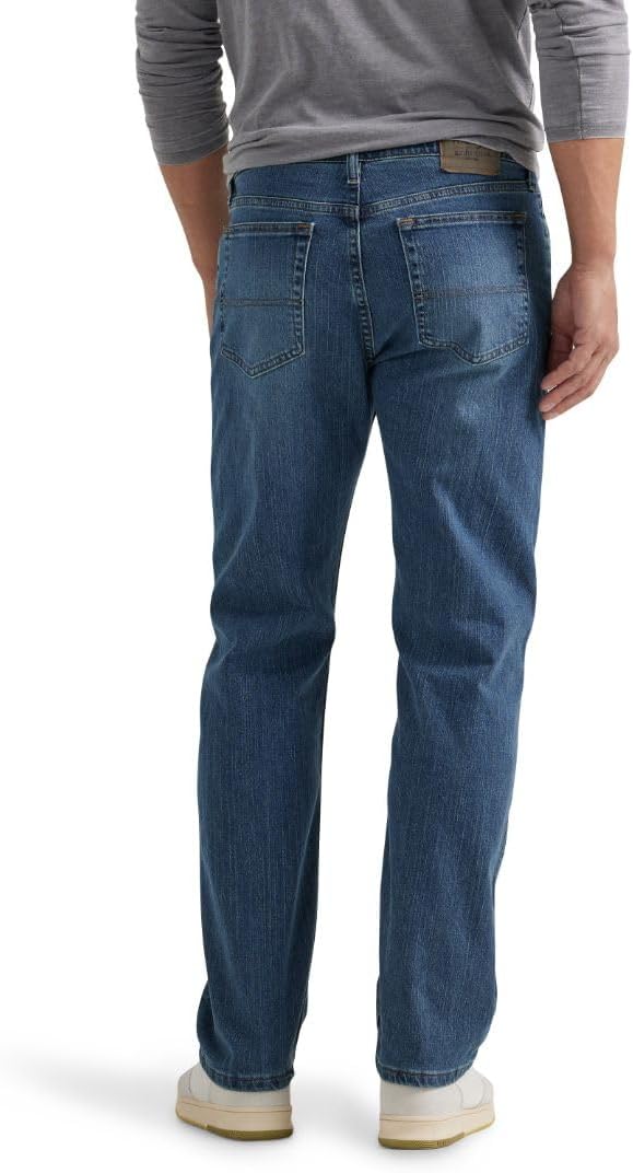 Wrangler mens Wrangler Authentics Men's Classic 5-Pocket Regular Fit Flex Jean Jeans