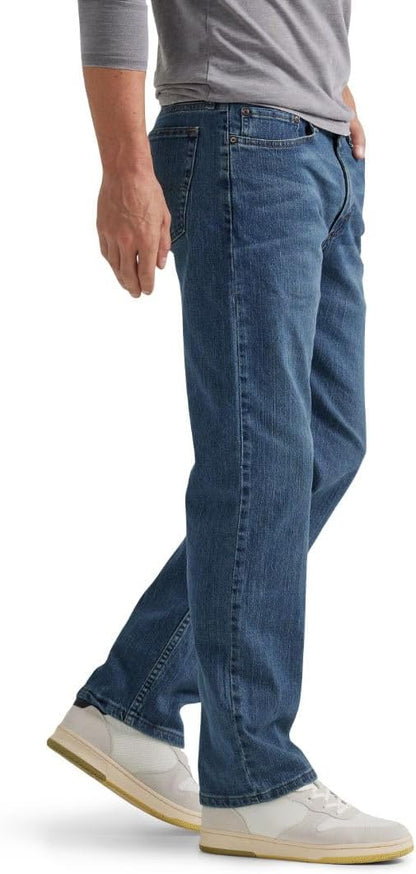 Wrangler mens Wrangler Authentics Men's Classic 5-Pocket Regular Fit Flex Jean Jeans