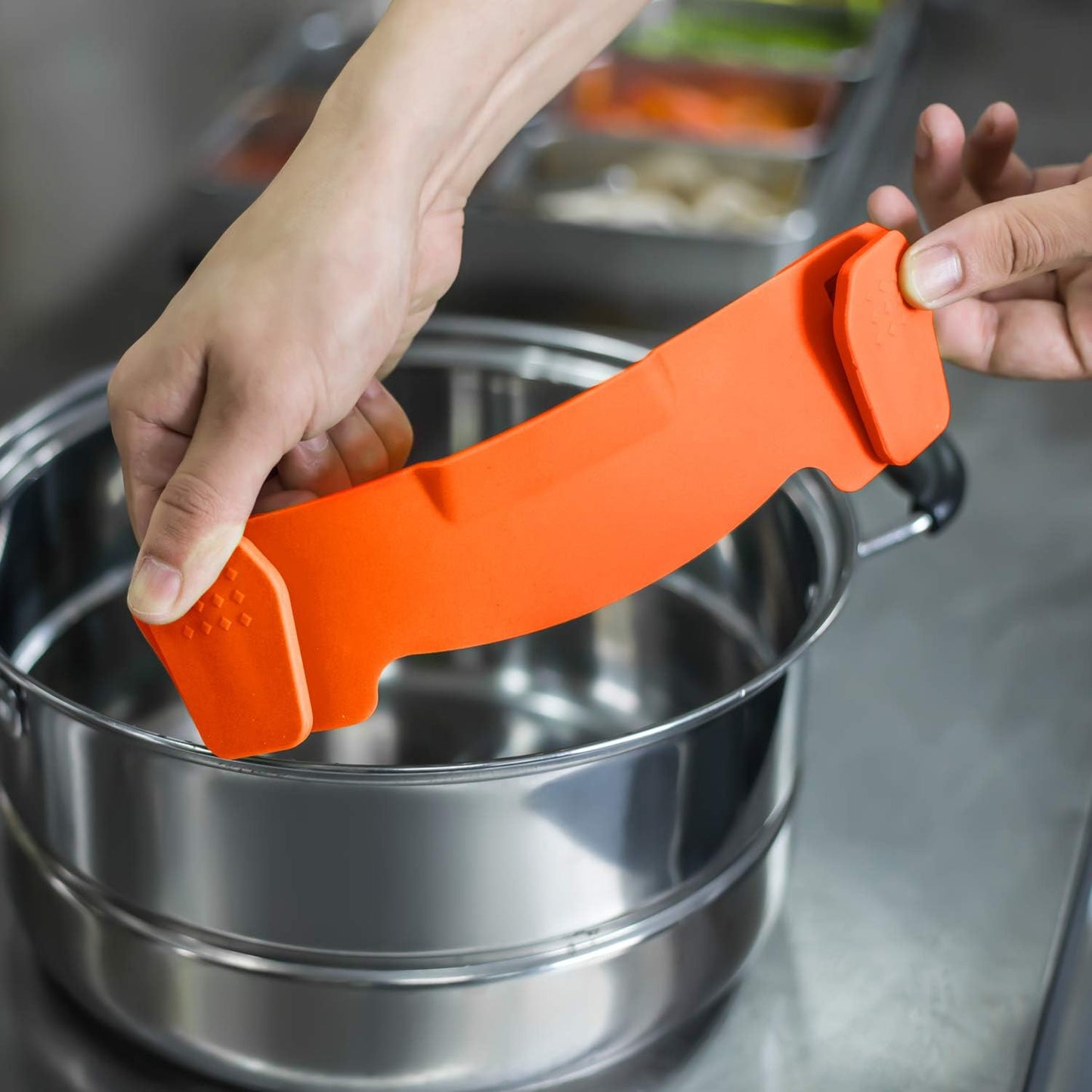 Clip on Strainer for pots pans, Snap'N Strainer Strain Made by FDA Approved, Heat Resistant Silicone, Easy to Use and Store,Dishwasher Safe