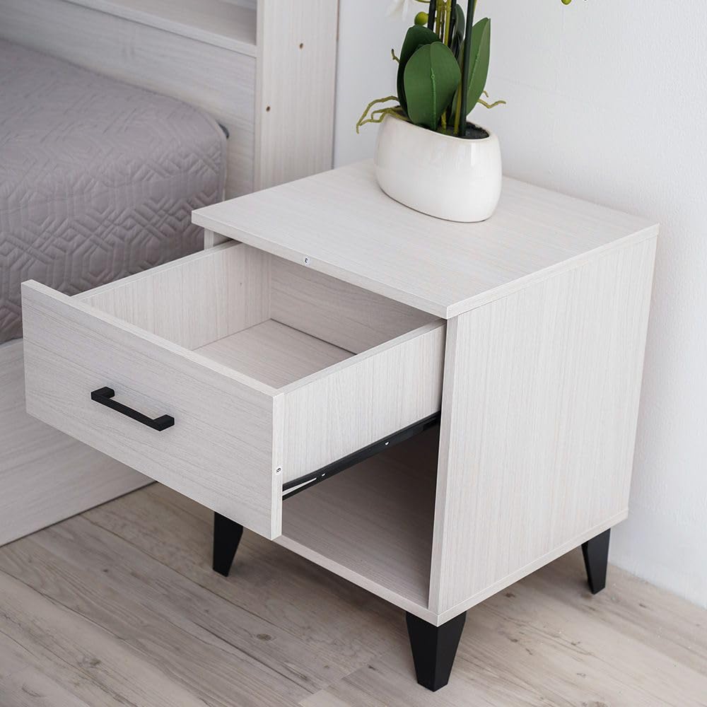 Danube Home Gamorah 5 Pieces Bed Set King Size, Night Stand, Dresser And Stool with Mirror, Wood Washed White 180x200cm