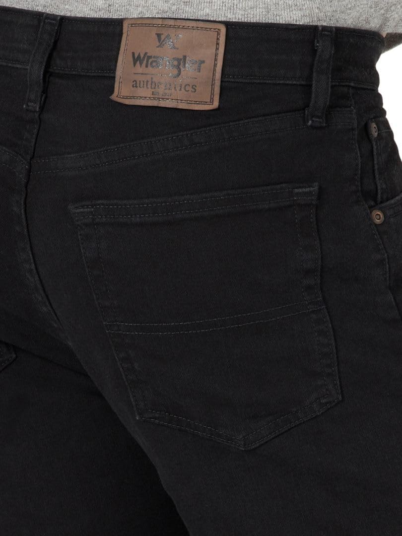 Wrangler mens Wrangler Authentics Men's Classic 5-Pocket Regular Fit Flex Jean Jeans