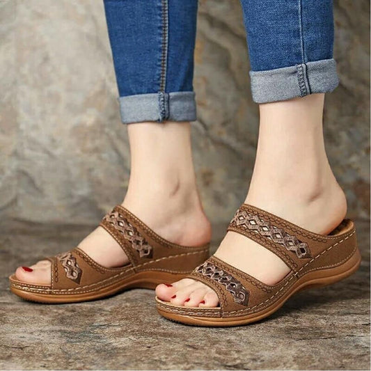 Women Sandals Orthopedic Slippers Open Toe Summer Shoes Vintage Low Heels Female Platform Shoes Corrector Sponge Walking Sandals, 38 EU, Brown