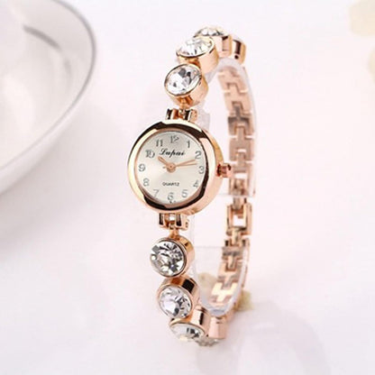 Fashion Quartz Watch Crystal Alloy Bracelace Ladies Bracelace Watch Women Wrist Watch