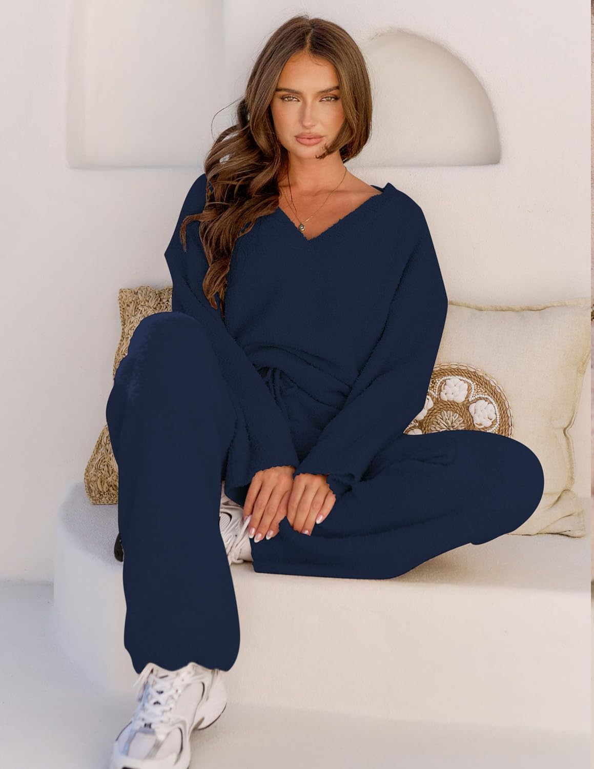 MEROKEETY Women's 2 Piece Outfits Fuzzy Fleece Pajama Set Long Sleeve Top Wide Leg Pants Loungewear