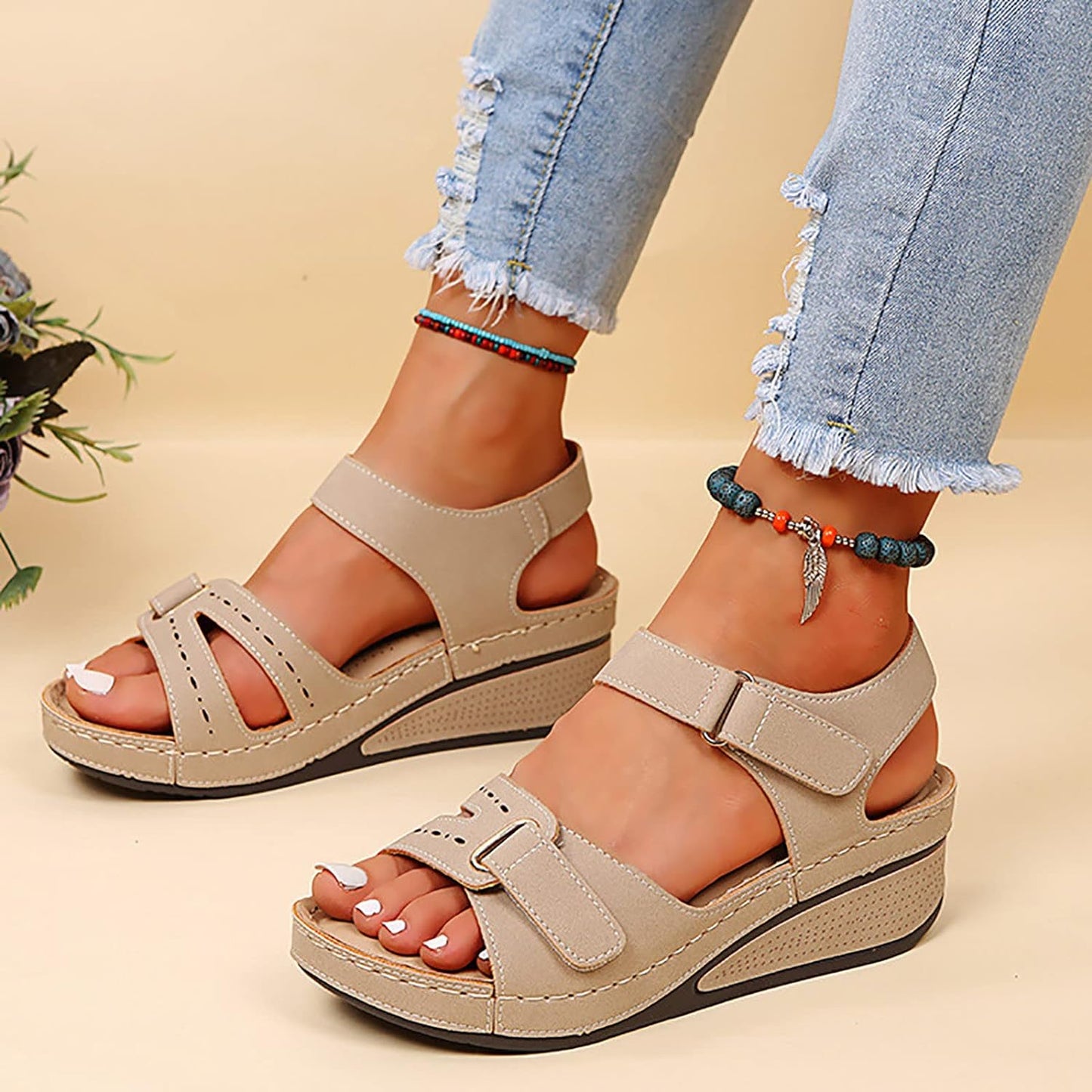 الصنادل الصيفية النساء عارضة Womens Casual Sandals Hook Loop Fastener Strap Wedge Comfortable Wedges Causal Fashion Beach Summer Sandals Shoes Comfort Wedding Wide Width Platform Sandals