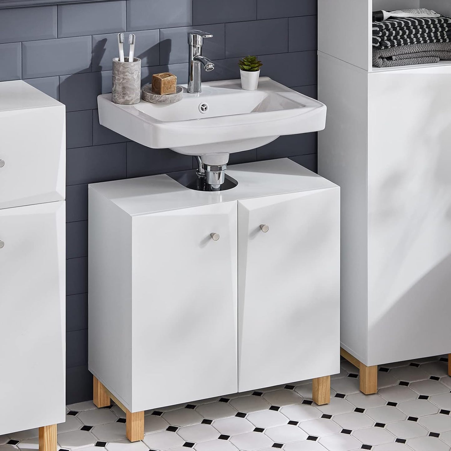 SoBuy (UAE STOCK) BZR92-W, Under Sink Cabinet Bathroom Vanity Unit Bathroom Storage Cabinet with Doors, White