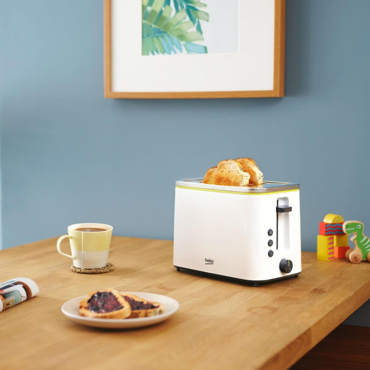 Beko TAM4220W Toaster, 800W, 2 Slice Capacity, High lift function, Retractable crumb tray, 6 browning levels, Defrost function, Reheating function - Creamy White