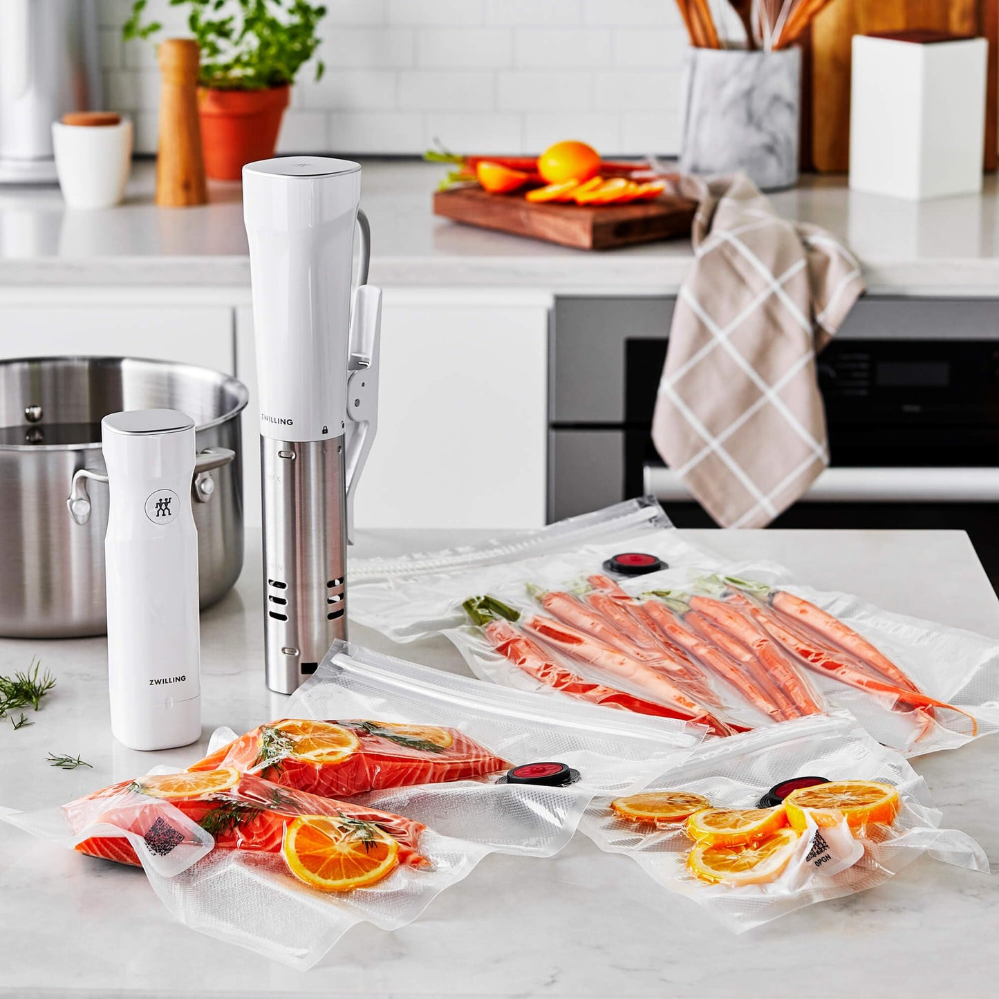 ZWILLING Fresh & Save Handheld Vacuum Sealer Machine for Easy Storage