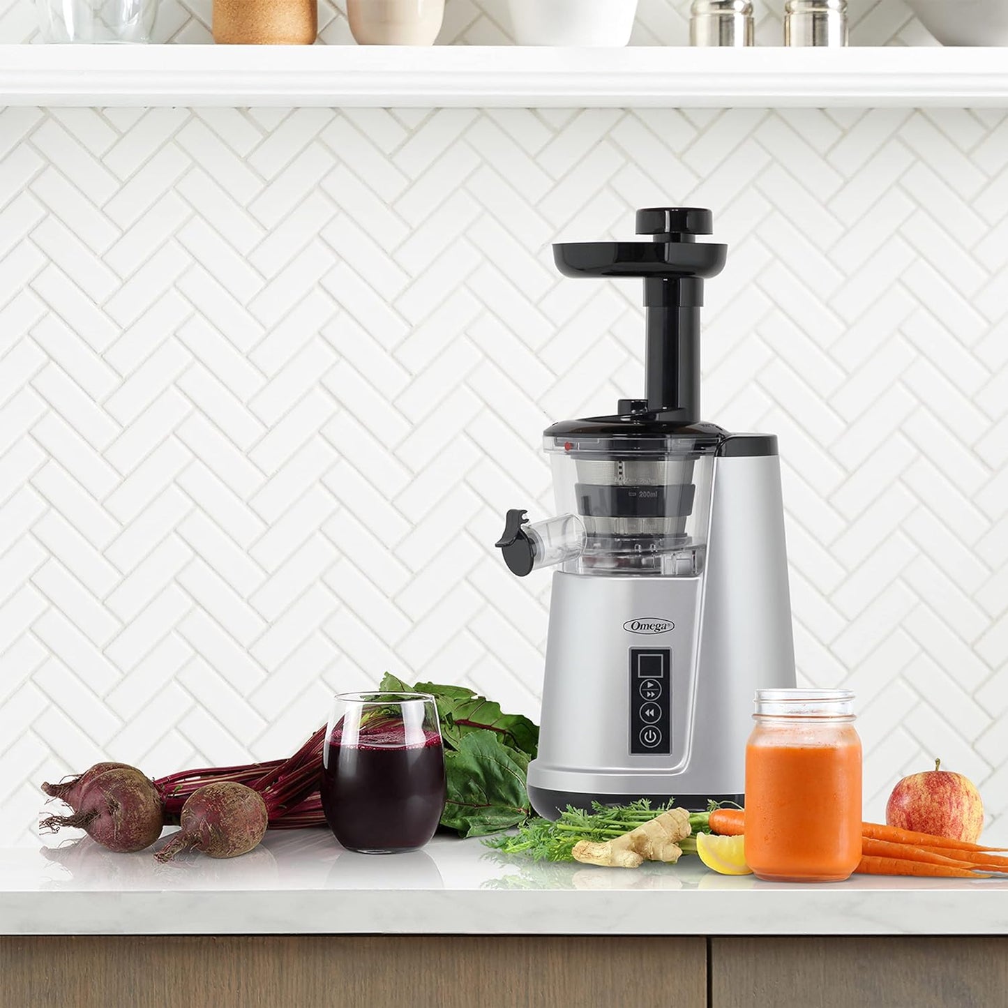 OMEGA Juicer Cold Press 365 Vertical Slow Masticating Extractor for Fruits and Vegetables, BPA Free, 65 RPM, 150 Watts, Silver