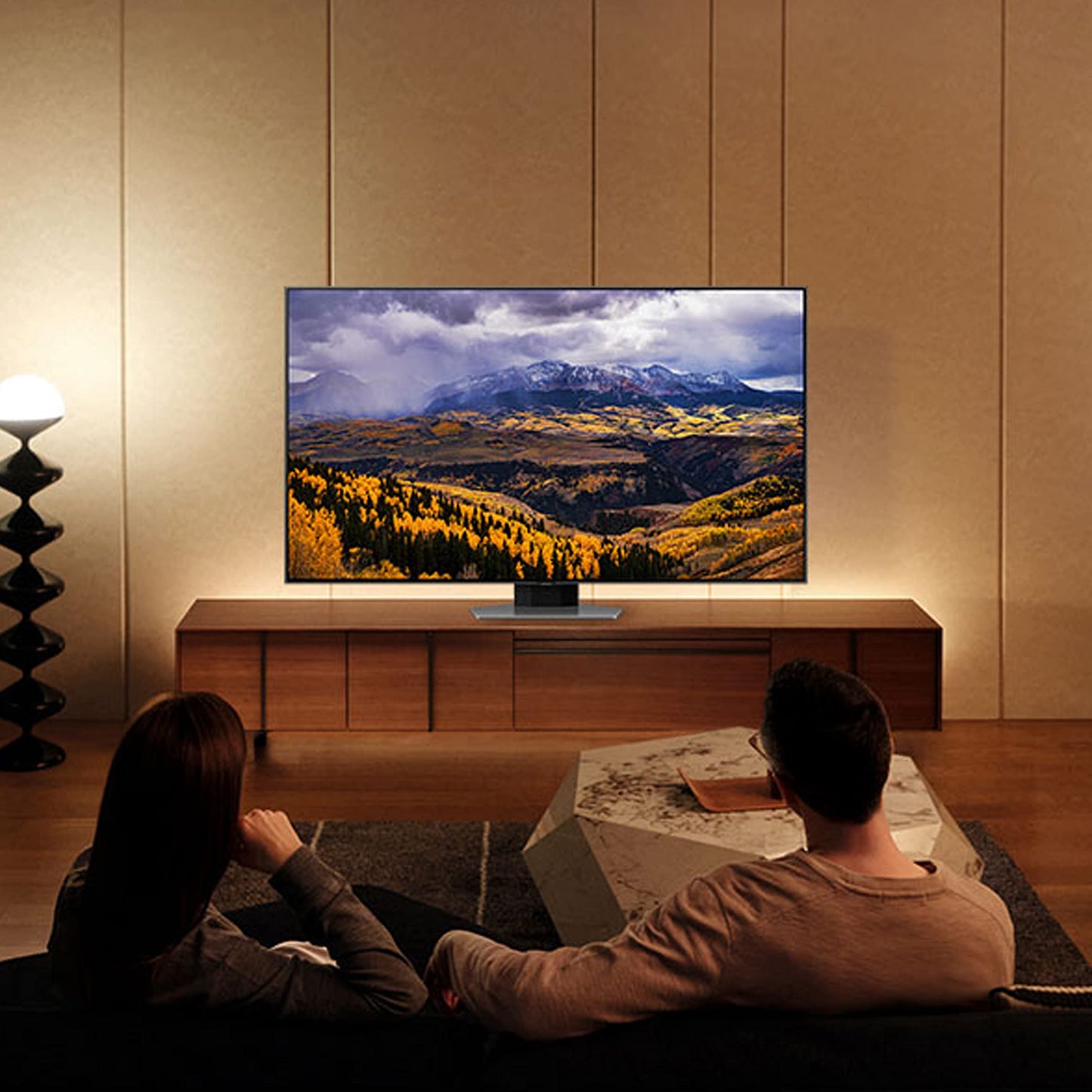 Samsung 55 Inch TV Crystal UHD Crystal Processor 4K Hub - UA55CU7000UXZN (2023 Model)