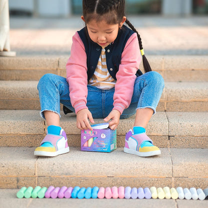 PlumoToys® 20 Pcs Chalk Set 5 beautiful Colors art and craft activity, washable, sidewalk chalk for schools and homes