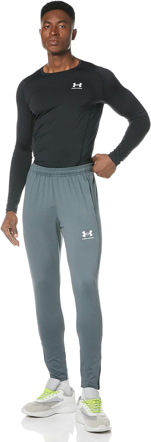 Under Armour Men's Challenger Training Tracksuit Bottoms for Men Made of 4-Way Stretch Fabric, Breathable and Light Tapered Joggers, Football Training Pants