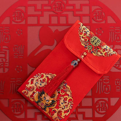 4 PCS Silk Red Envelope Chinese Hong Bao Card Envelopes Lucky Money Red Pockets Chinese Red Gift Card Envelopes Gift Wrap Bags with Tassel for 2023 New Year, Spring Festival, Wedding