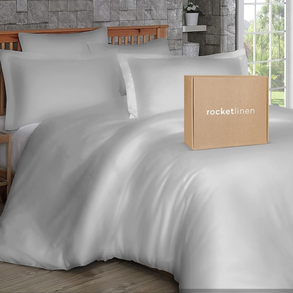 RocketLinen White Duvet Cover with 2 Pillow Shams – 400 Thread Count, Button Closure, Corner Ties, Pure Cotton, Sateen Weave – Duvet Cover/Quilt Cover Bedding Set (Queen)