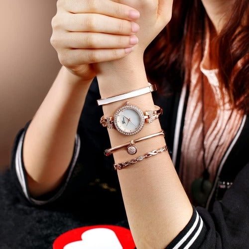 Fashion beautiful Lady Watch Bracelet 4PCS Charming and elegant holiday gift Women's Watch Set