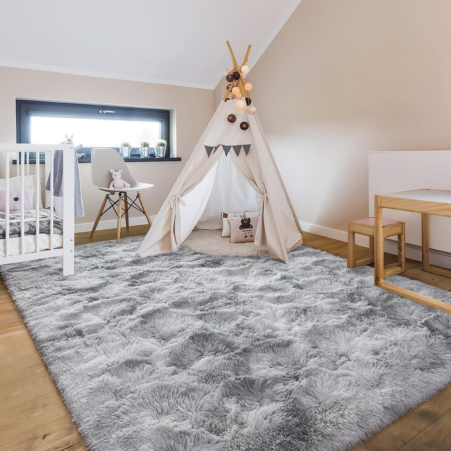 LIODUX Ultra Soft Indoor Modern Area Rugs Fluffy Living Room Carpets for Children Bedroom Home Decor Nursery Rug, Washable Furry Throw Rugs (White, 200 x 300 cm)